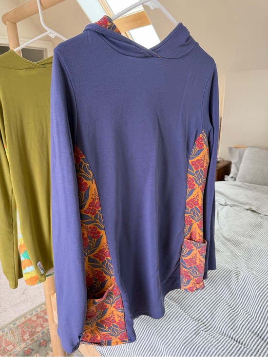 SWOOP Tops - Navy Hooded Long-Sleeve Tunic with Floral Accent